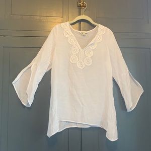 Counterparts light and flowy white top size M